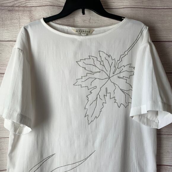 Vintage Melrose White Blouse with Silver Leaf Short Sleeve Long Size M - Picture 2 of 12